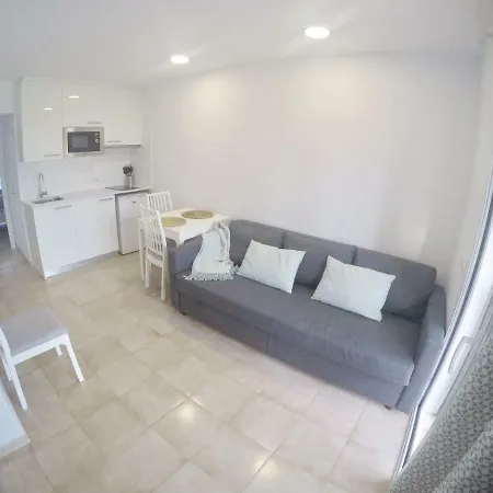 Apartamento Playa A Estrenar Con Piscina * Cala'N Blanes (Menorca)